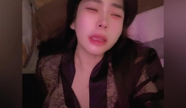 推特25万粉爱健身的撸铁网红蜜糖私拍，表里不一私密生活糜烂，表里不一私密生活糜烂