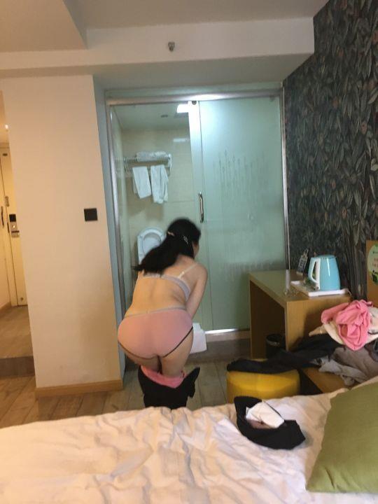 黑丝少妇宾馆约炮[11p]