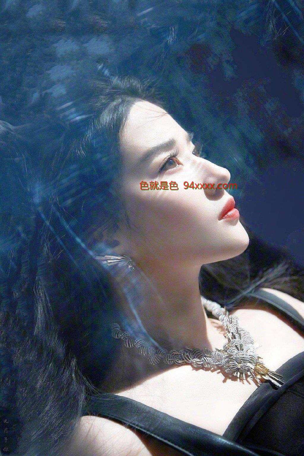 我一直觉得天仙这个词很适合她[12P]