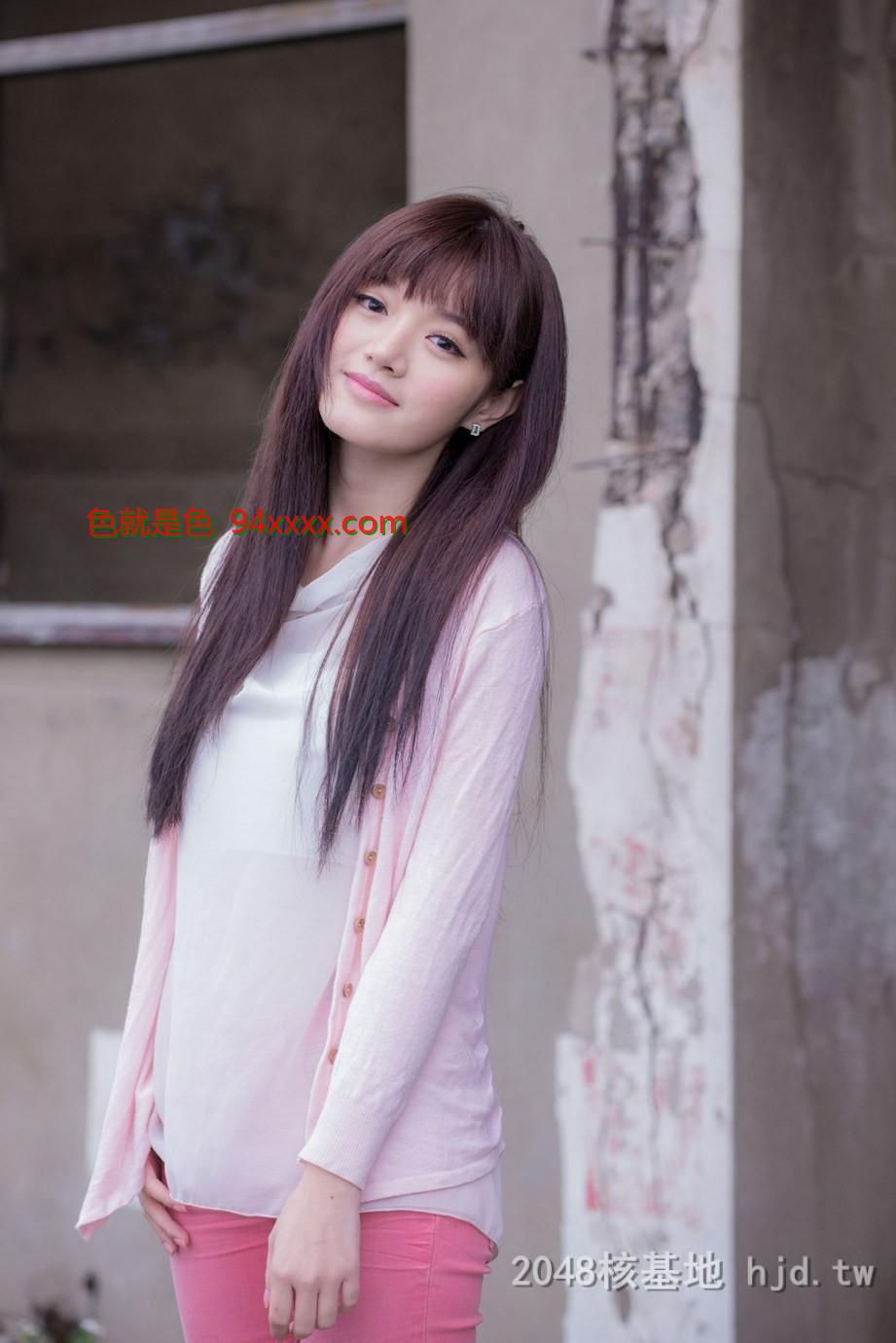 台湾美女林岗怡Didy粉色少女写真集1[36P]
