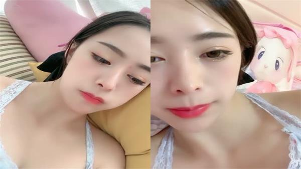 清纯新人羞涩首秀 气质美女初下海放不开 青涩小尺度诱惑