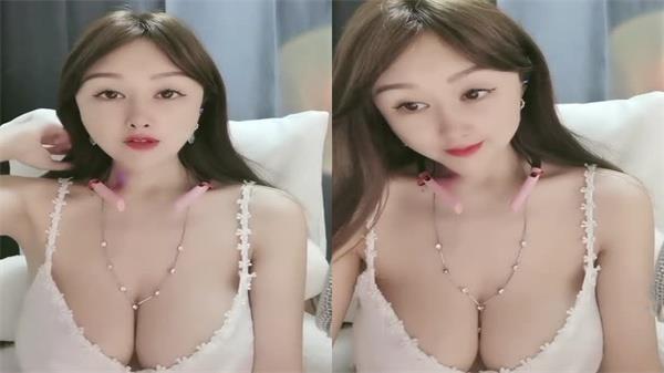 热舞巨乳女神，无人能挡的致命诱惑