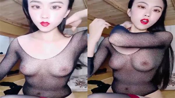 高跟黑丝苗条巨乳癡女骑乘假阳具疯狂抽插，淫声浪语互动撩骚极致诱惑