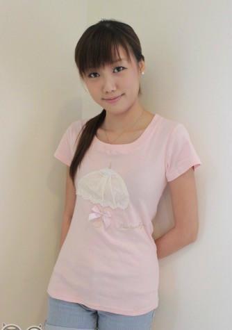 刚毕业的小女友第一次穿情趣内衣[10p]