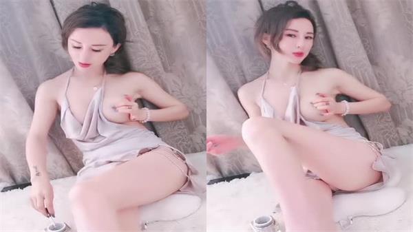 韵味气质绝美少妇下海首秀，极致诱惑撩人欲火难耐！