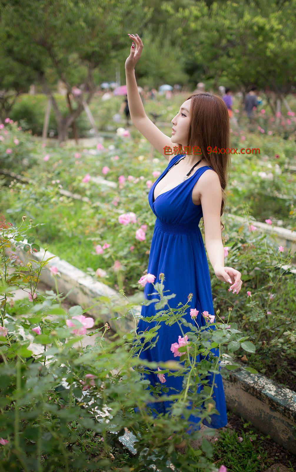 赵芸-唯美蓝色长裙户外写真[80P]