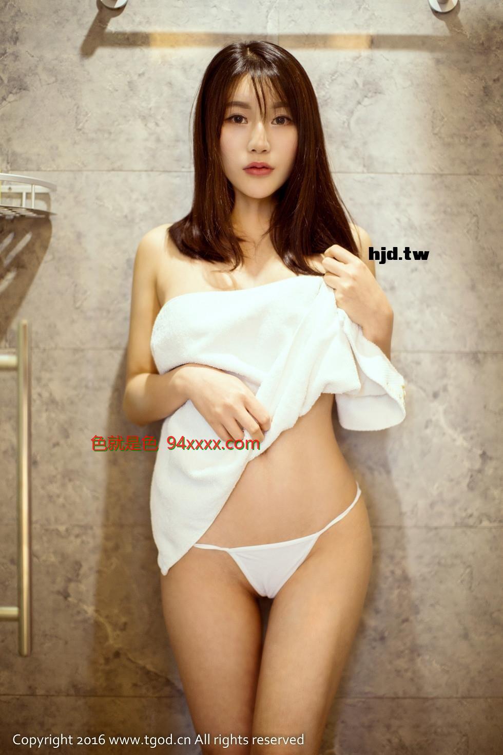 宋梓诺Bee白色吊带背心写真34P