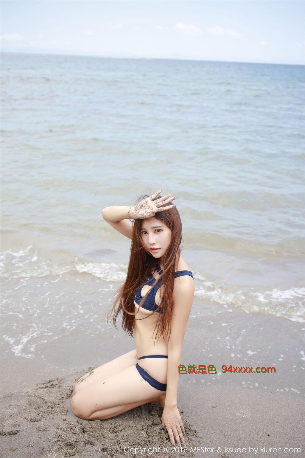 楚楚八等身的海滩随拍[20P]