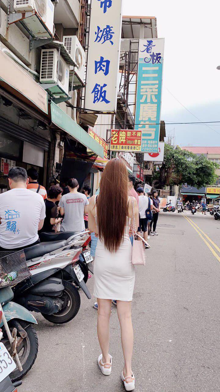 人妻放纵的一天13P