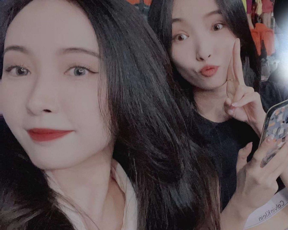 女友的好闺蜜 [10P]