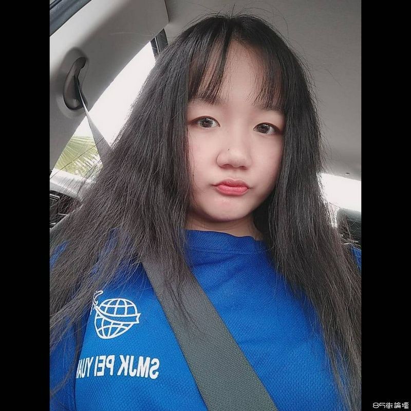 大妹子就喜欢漏奶给你看