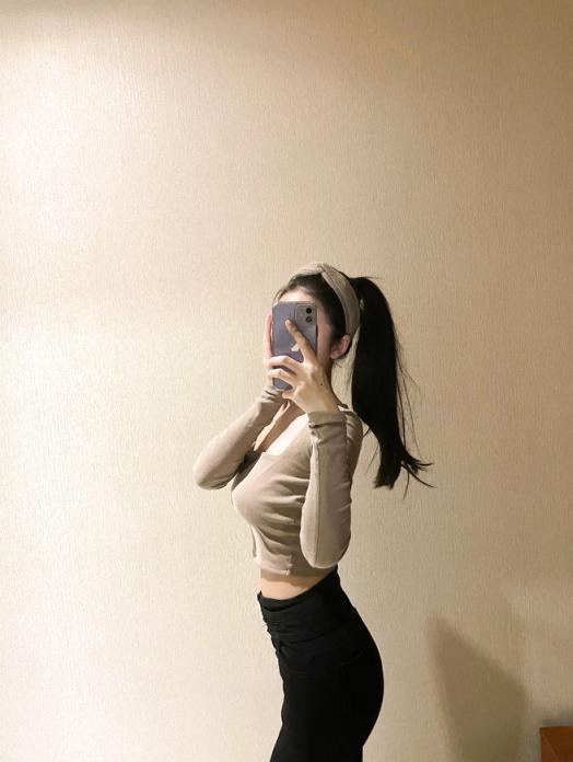 又嫩又骚的情侣自拍[13P]