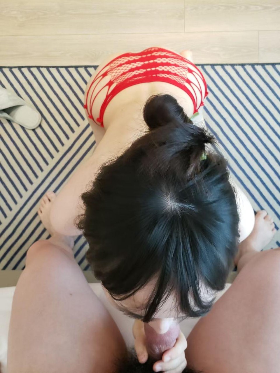 新人上岸重新分享喜欢当母狗的女友[17P]