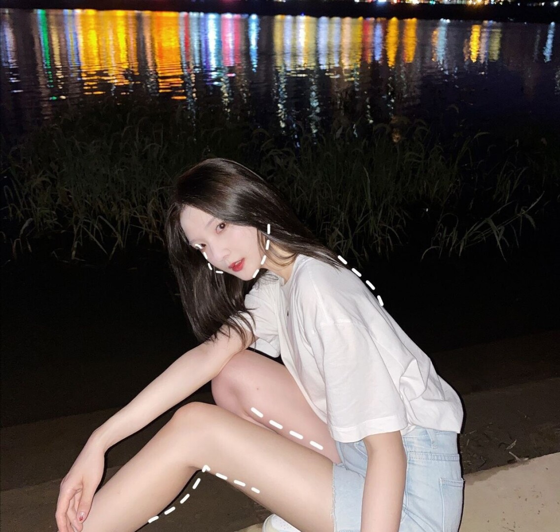 露脸女神少妇想吸她的奶子[10P]