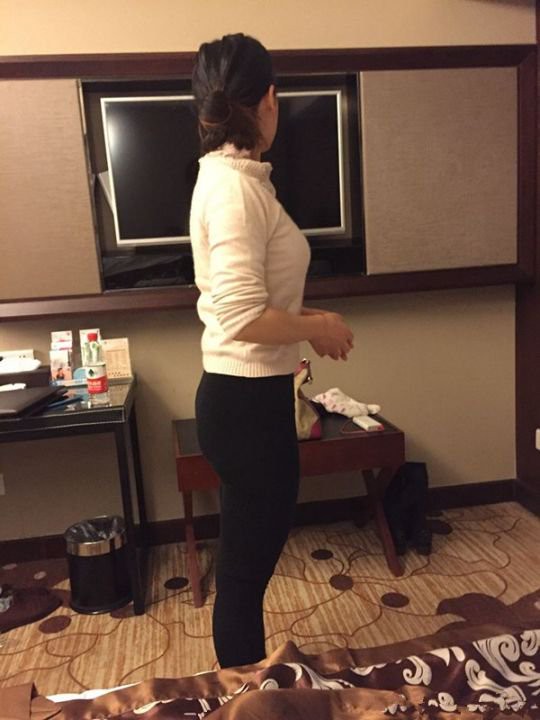 带老婆闺蜜到酒店开房11P