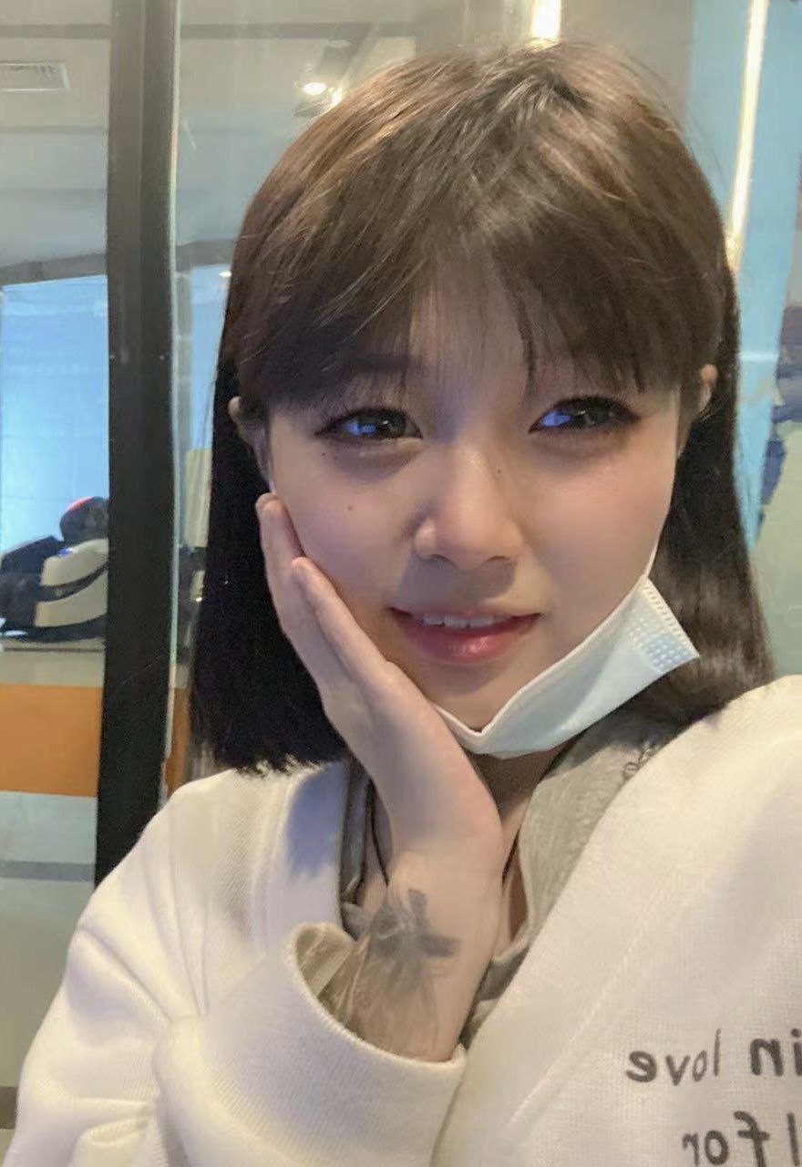 快乐的小美女 [10P]