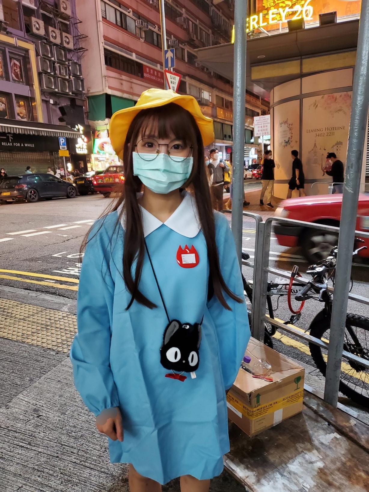 cosplay圈呆萌妹，长相可爱身材苗条[19P]