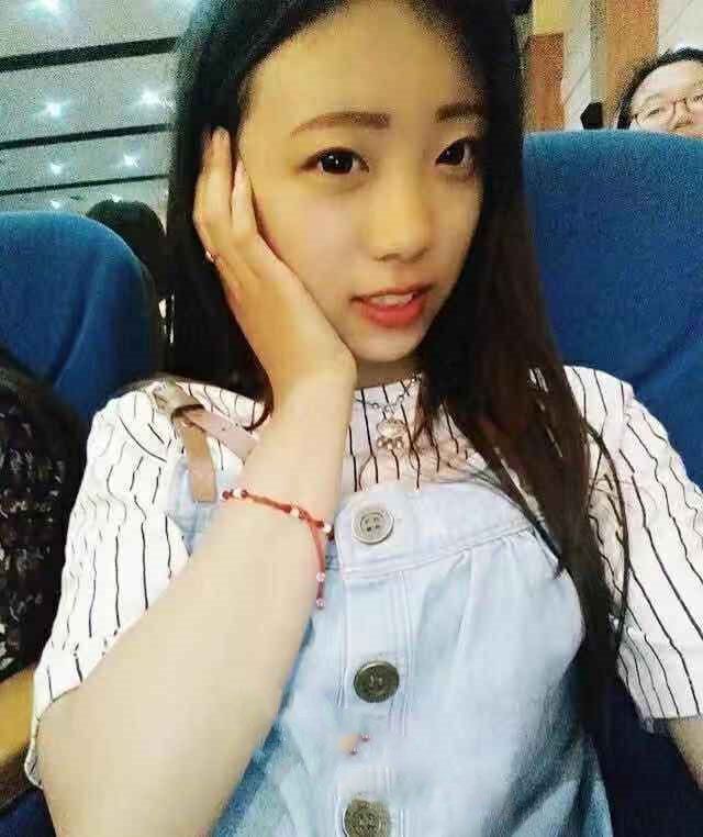 在车里就忍不住了