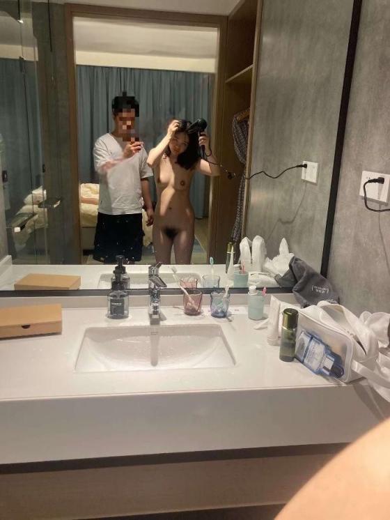 人妻反差小嫂子[16P]