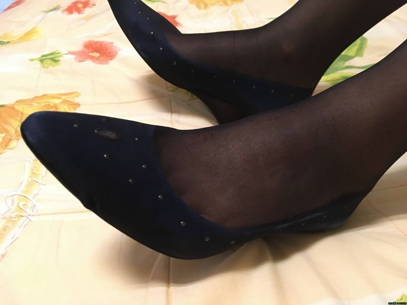 黑丝里的黑鲍鱼湿了