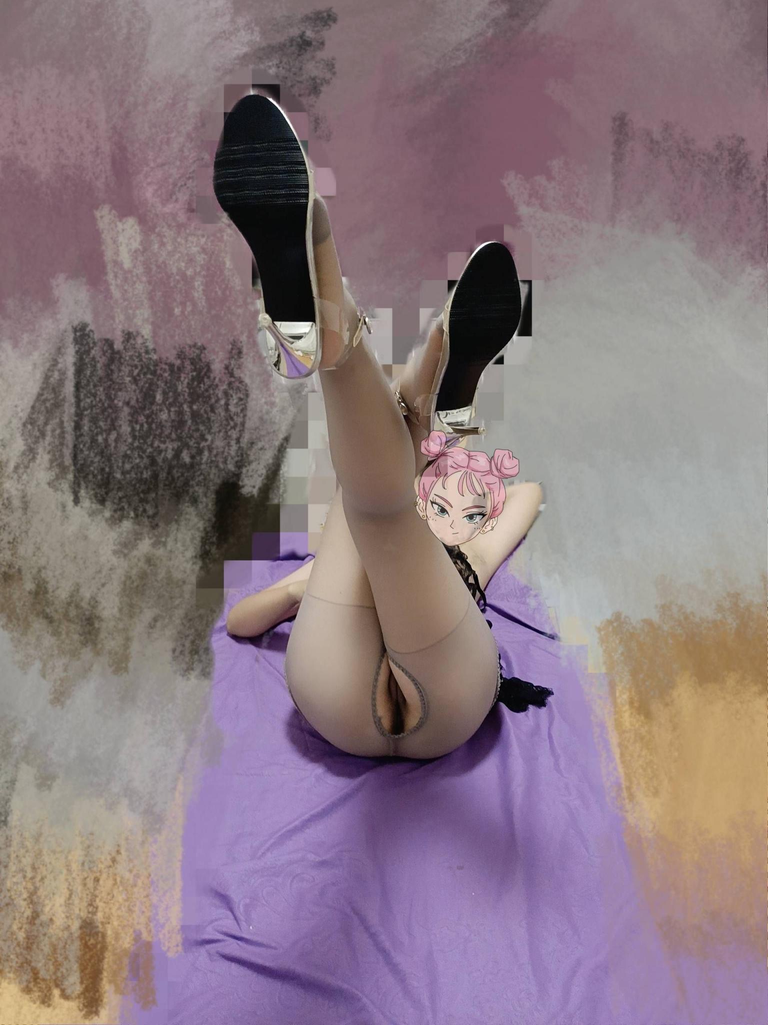 人妻性感的灰丝真的骚[11P]