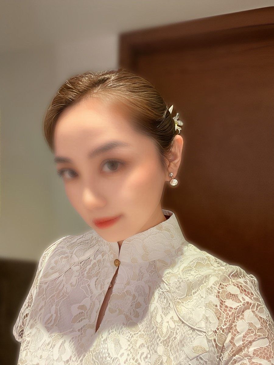 漂亮有韵味人妻露出[28P]