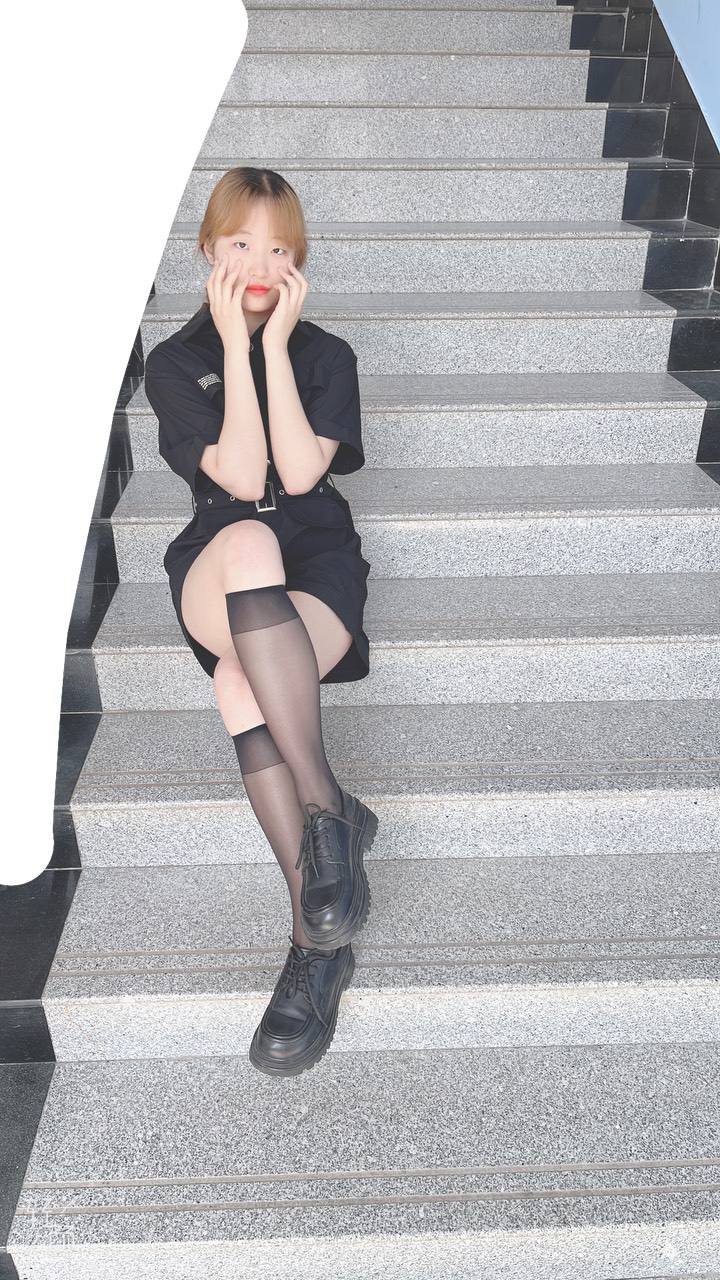 丝袜的诱惑 [24P]