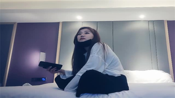 Ϻ߶ΧŮ̸˽Ѱǣˮ齻ҹͣ